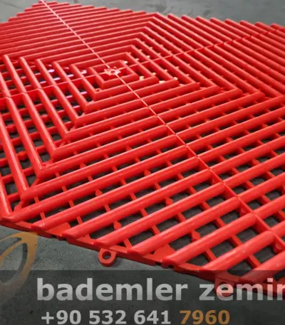 Kırmızı Oto Detailing Zemin Karo