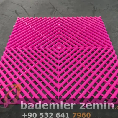 Pembe Detailing Zemin