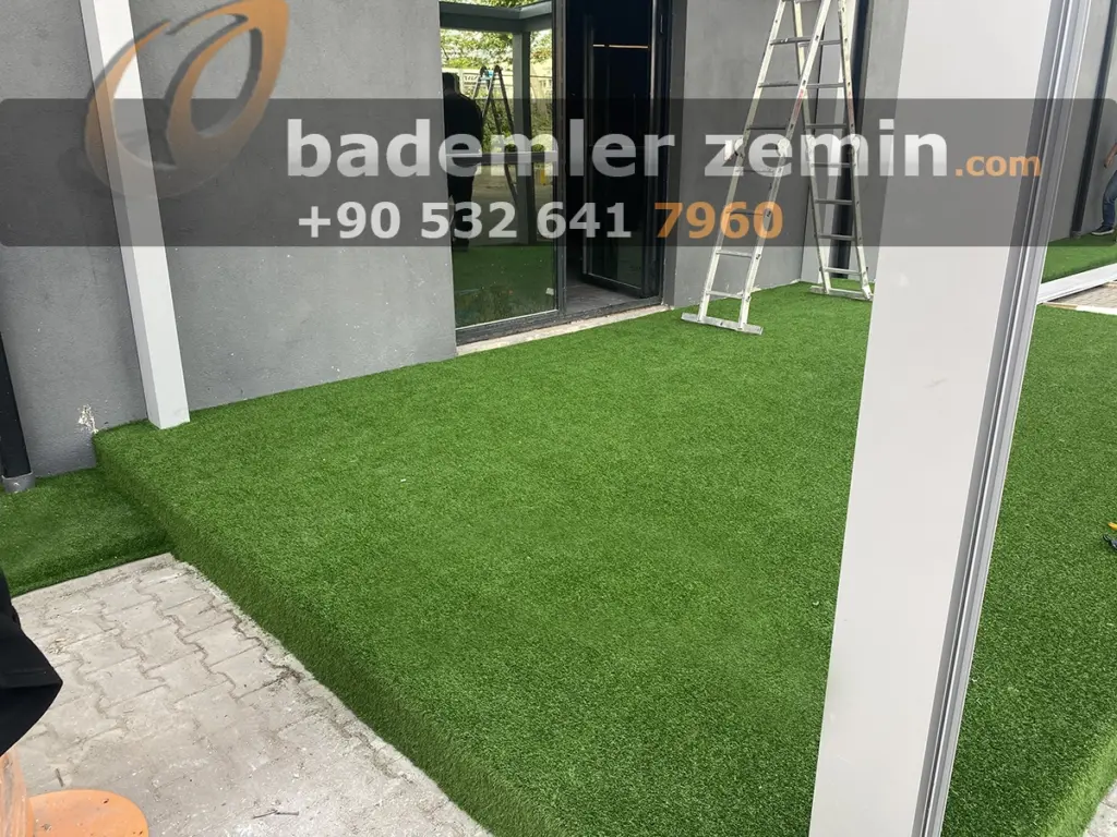 Çeşme Çim Halı